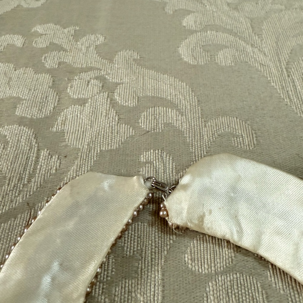 Pearl Collar Necklace - Picture 9 of 10
